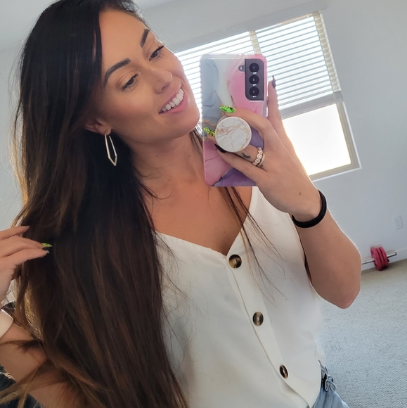 Meet your Posher, Amy - Picture 3 of 6